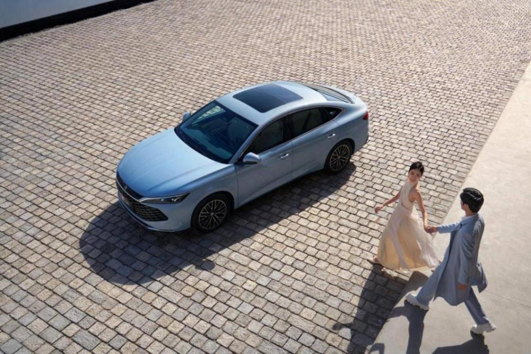 首搭第五代DM技術,“工業奇跡”秦L DM-i震撼上市,售價9.98萬起!