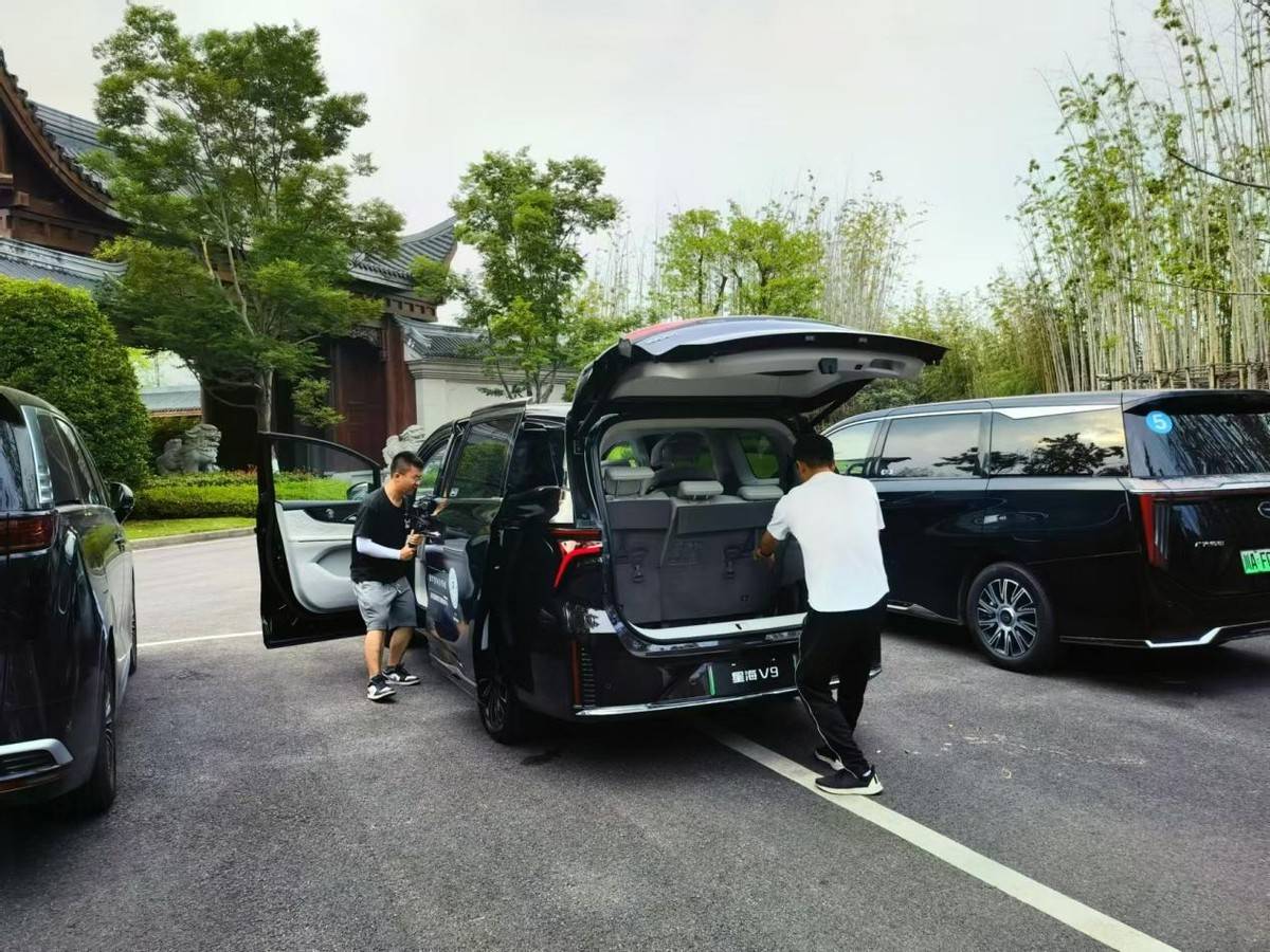 全面顛覆傳統MPV笨重慢 風行星海V9 為中國主流家庭帶來智慧出行