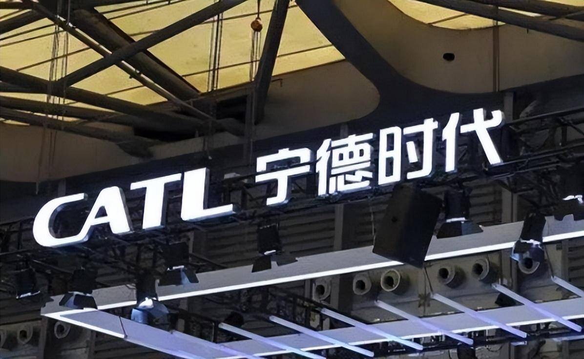 買車開電池盲盒?小米SU7新車電池比亞迪寧德時代二選一