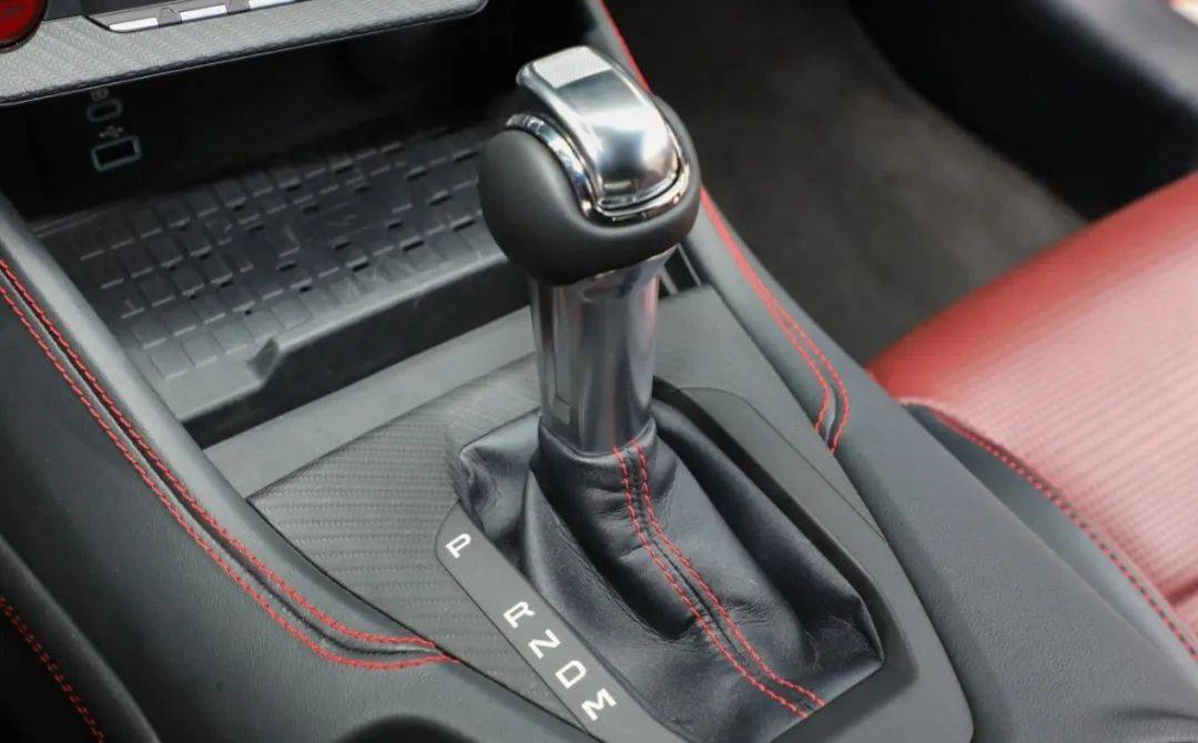 全新福特Mustang敞篷版將在今年6月正式上市