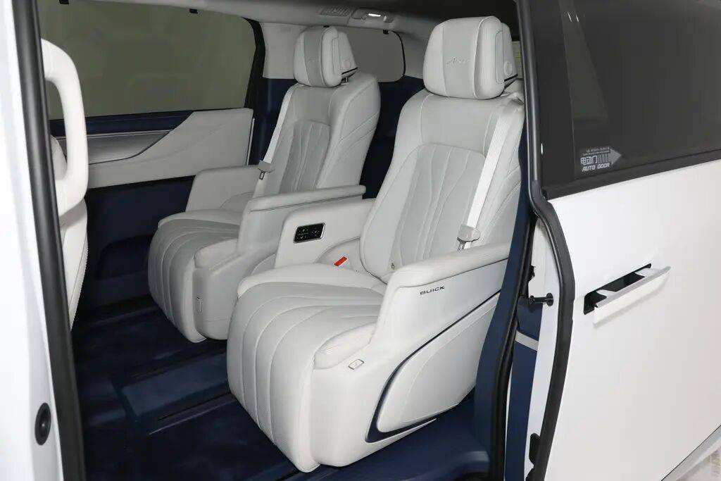 高端插混MPV的對(duì)決,別克GL8 PHEV和騰勢(shì)D9 DM-i,誰(shuí)更勝一籌?