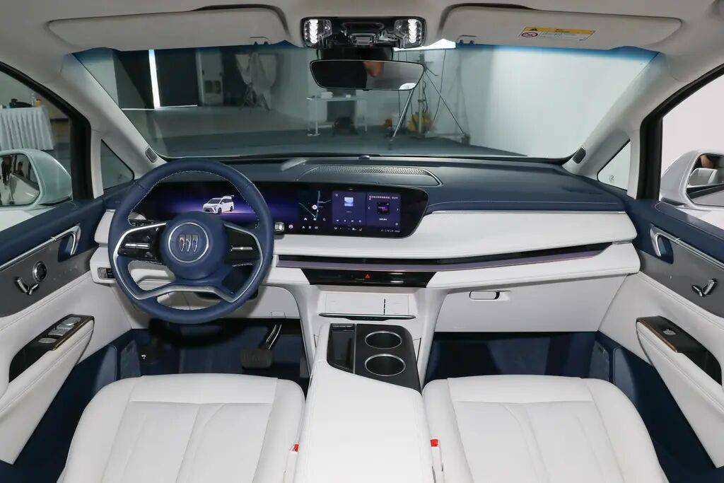 高端插混MPV的對(duì)決,別克GL8 PHEV和騰勢(shì)D9 DM-i,誰(shuí)更勝一籌?