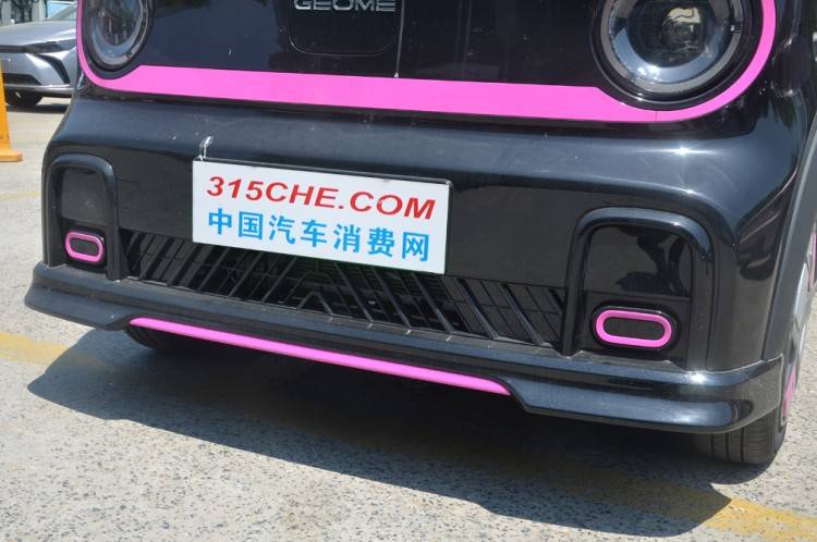 續航200公里,4.69萬的吉利熊貓卡丁值不值得買?