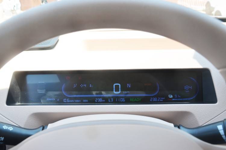 續航200公里,4.69萬的吉利熊貓卡丁值不值得買?