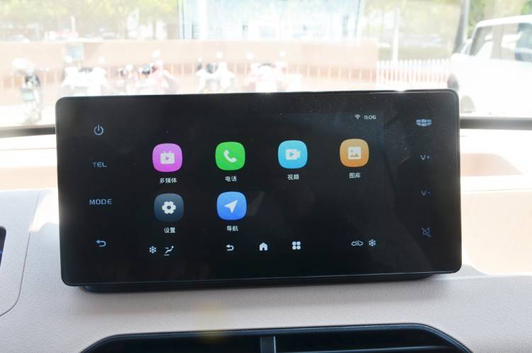 續航200公里,4.69萬的吉利熊貓卡丁值不值得買?