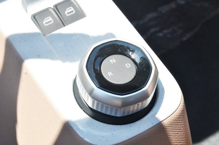 續航200公里,4.69萬的吉利熊貓卡丁值不值得買?