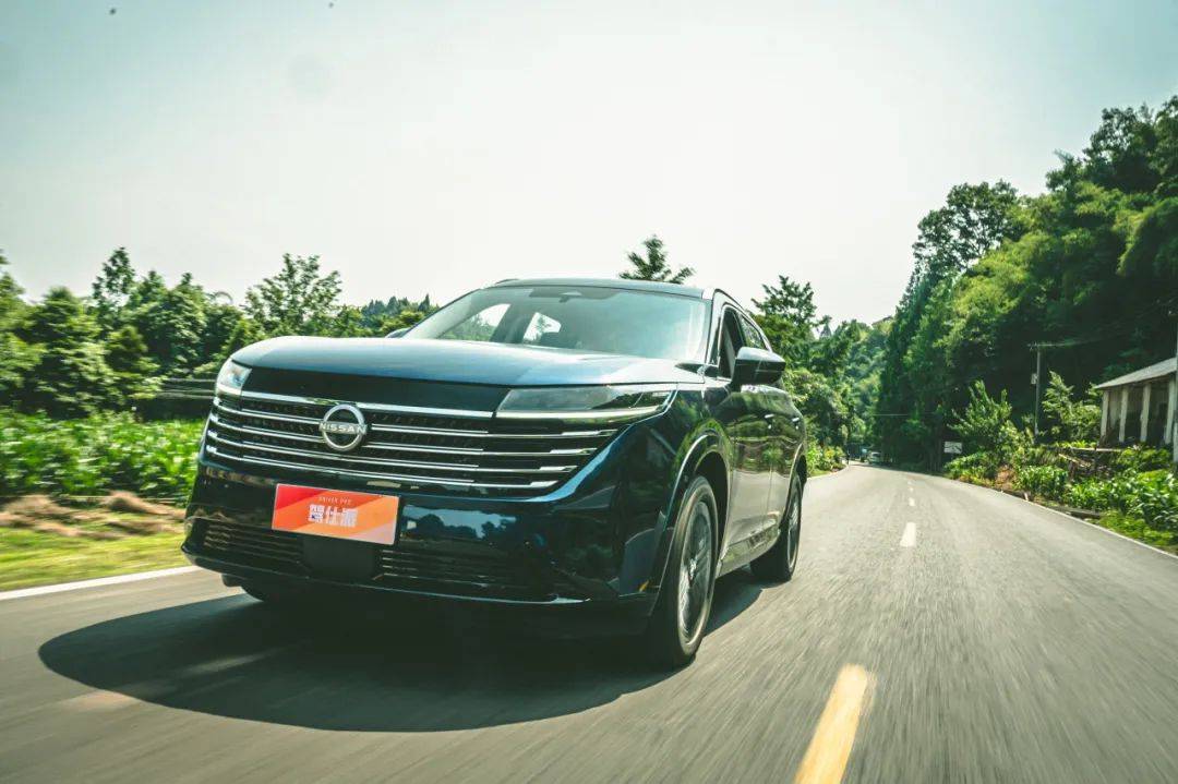 家庭七座SUV雙雄對決:漢蘭達加速稍快,日產探陸空間品質占優