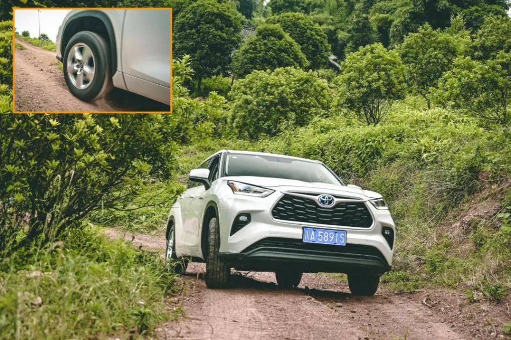 家庭七座SUV雙雄對決:漢蘭達加速稍快,日產探陸空間品質占優