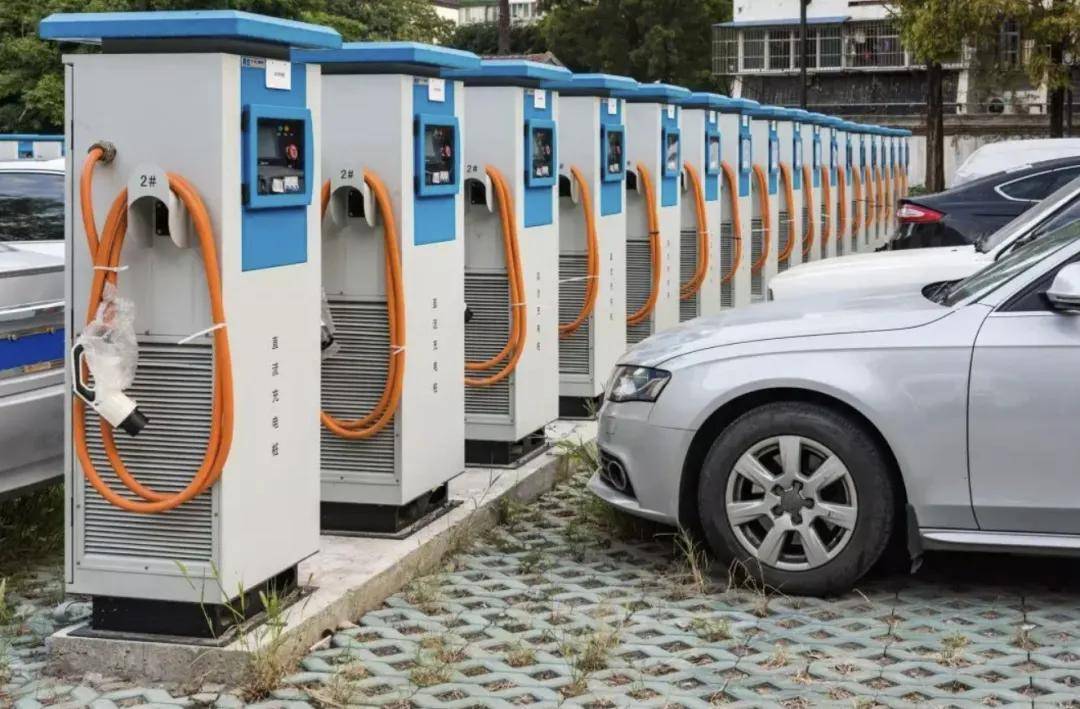 純電都支持5C超充了,為什么混動還沒有超充?