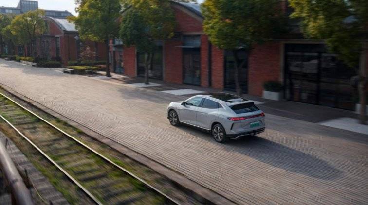 城市領航正式推送 騰勢N7首搭 豪華舒享再進化