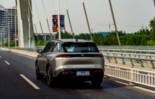 20-30萬選大家庭座駕,該選探陸還是漢蘭達(dá)?