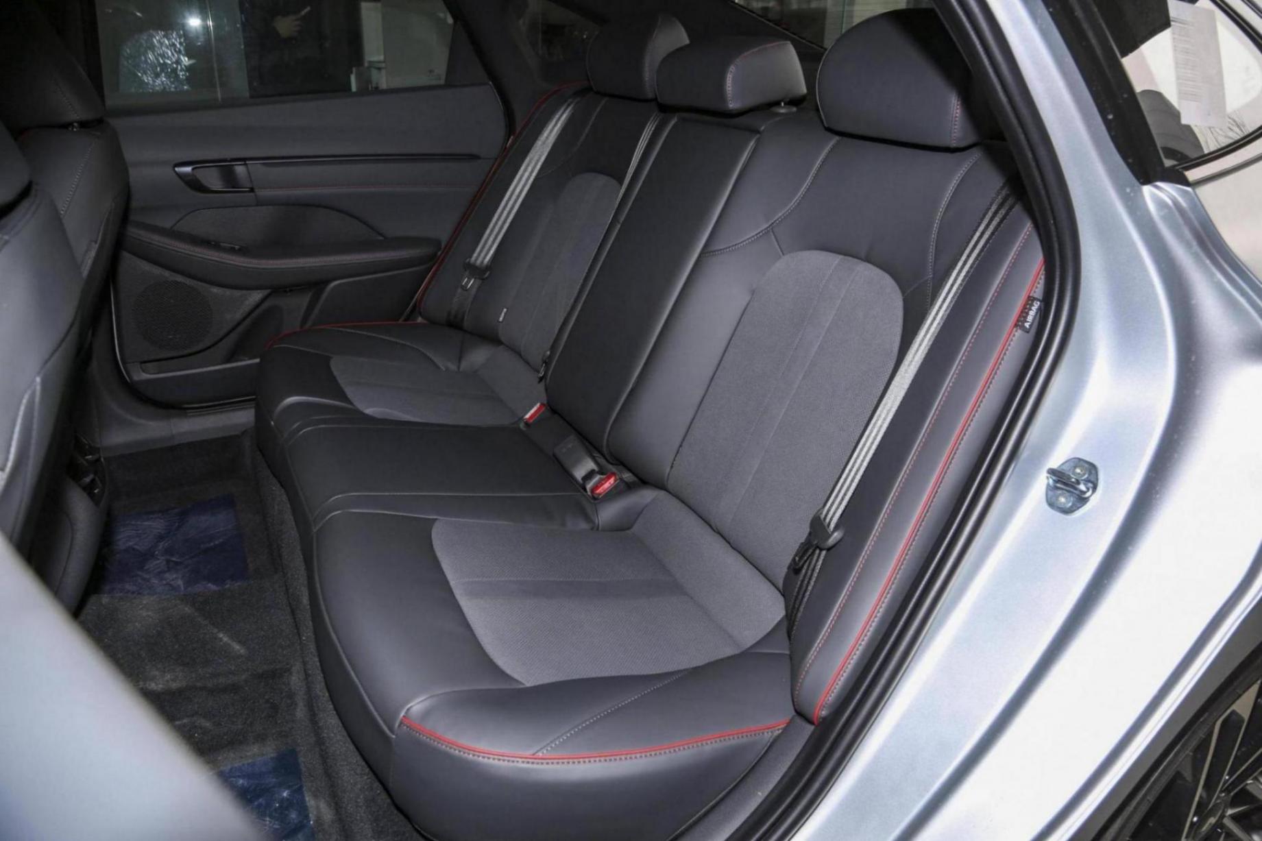 2.0T有250馬力,不足17萬買一臺頂配現代索納塔值嗎?