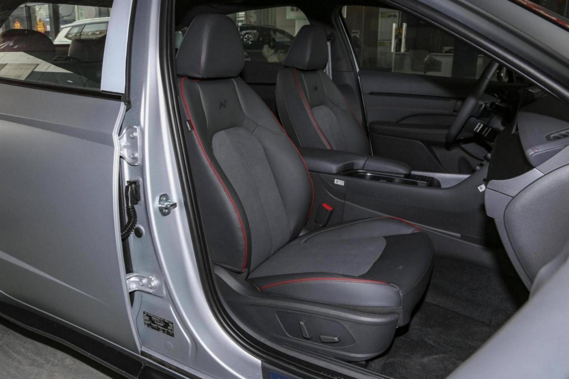 2.0T有250馬力,不足17萬買一臺頂配現代索納塔值嗎?