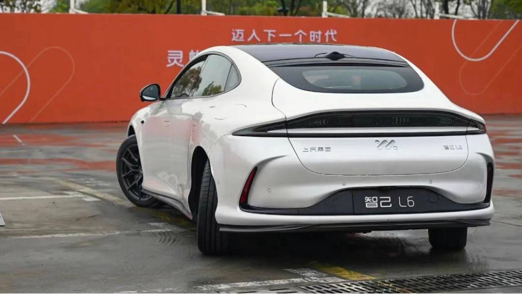 真有料、價格還低調 試駕智己L6