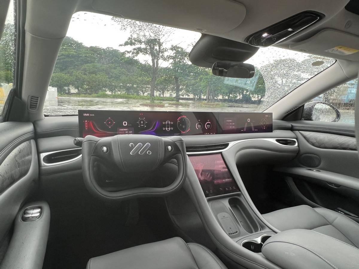 真有料、價格還低調 試駕智己L6