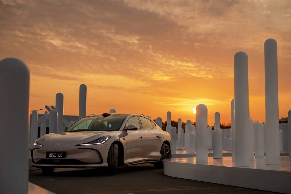 真有料、價格還低調 試駕智己L6