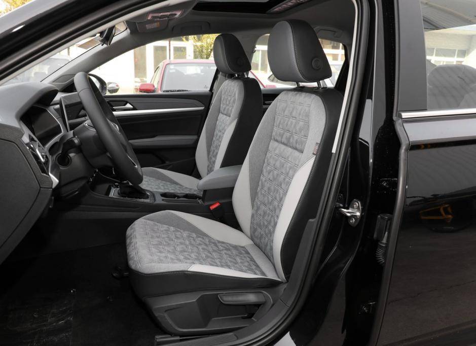 破罐子但不破摔,大眾朗逸無改變,銷量卻依然名列前茅