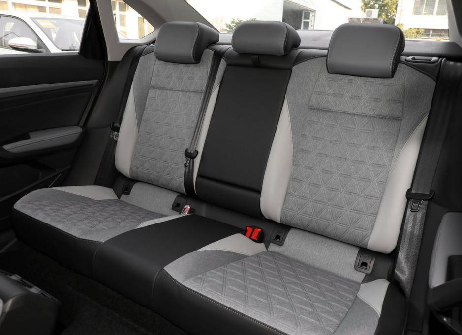 破罐子但不破摔,大眾朗逸無改變,銷量卻依然名列前茅