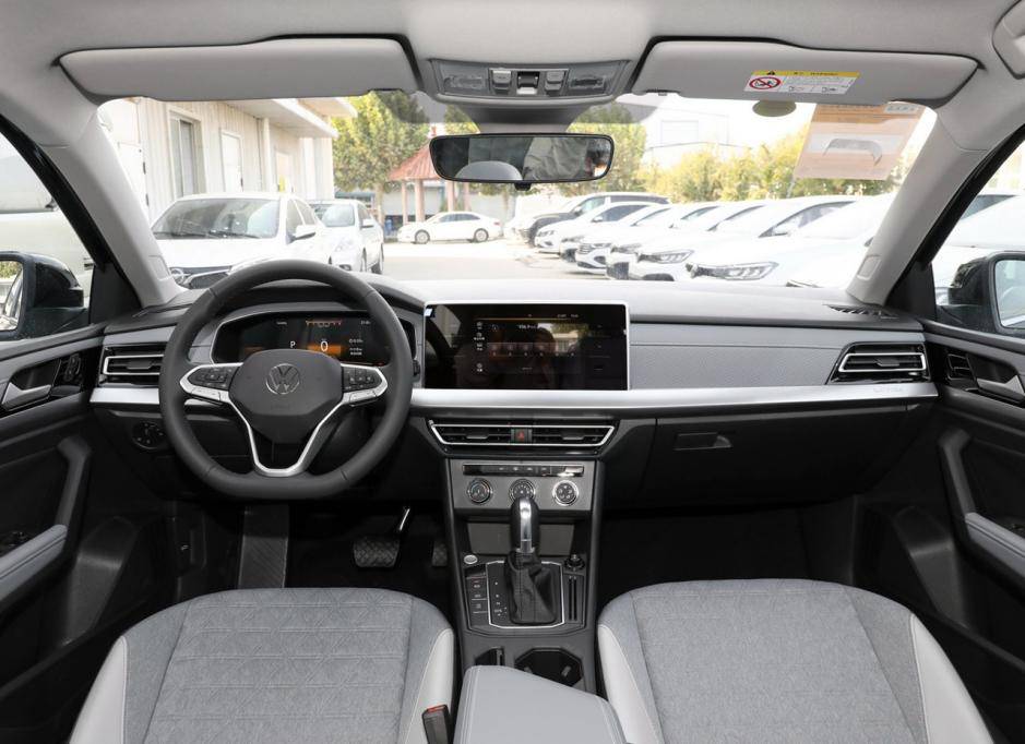 破罐子但不破摔,大眾朗逸無改變,銷量卻依然名列前茅