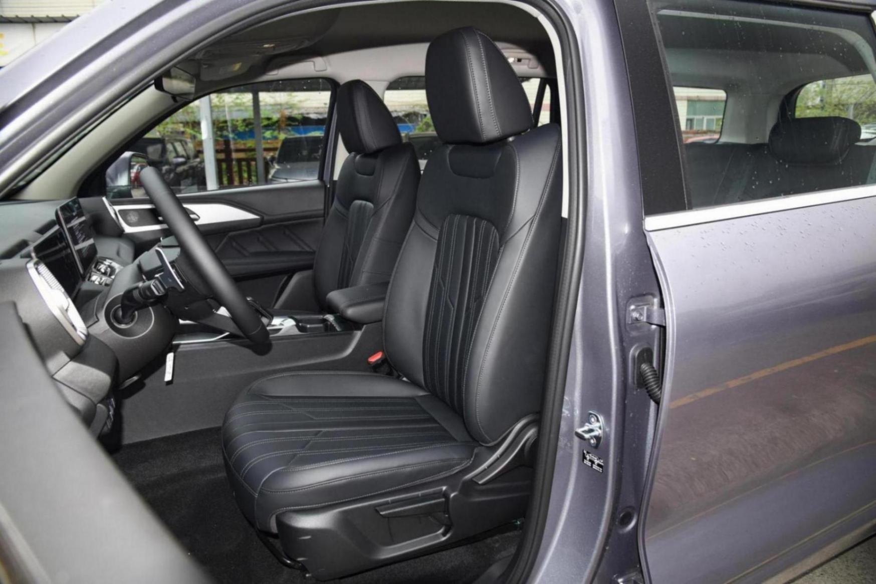 解讀哈弗H5,5門5座大型SUV,配2.0T+8AT,空間大,售價親民