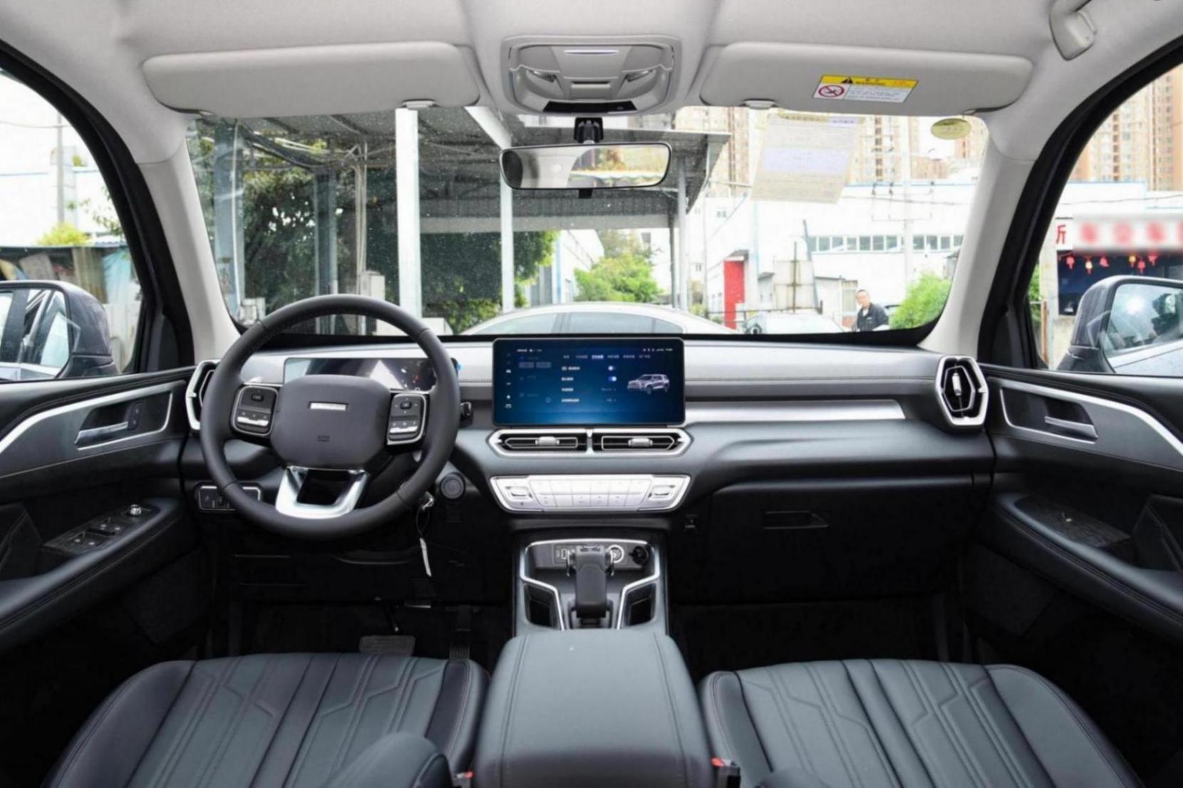 解讀哈弗H5,5門5座大型SUV,配2.0T+8AT,空間大,售價親民