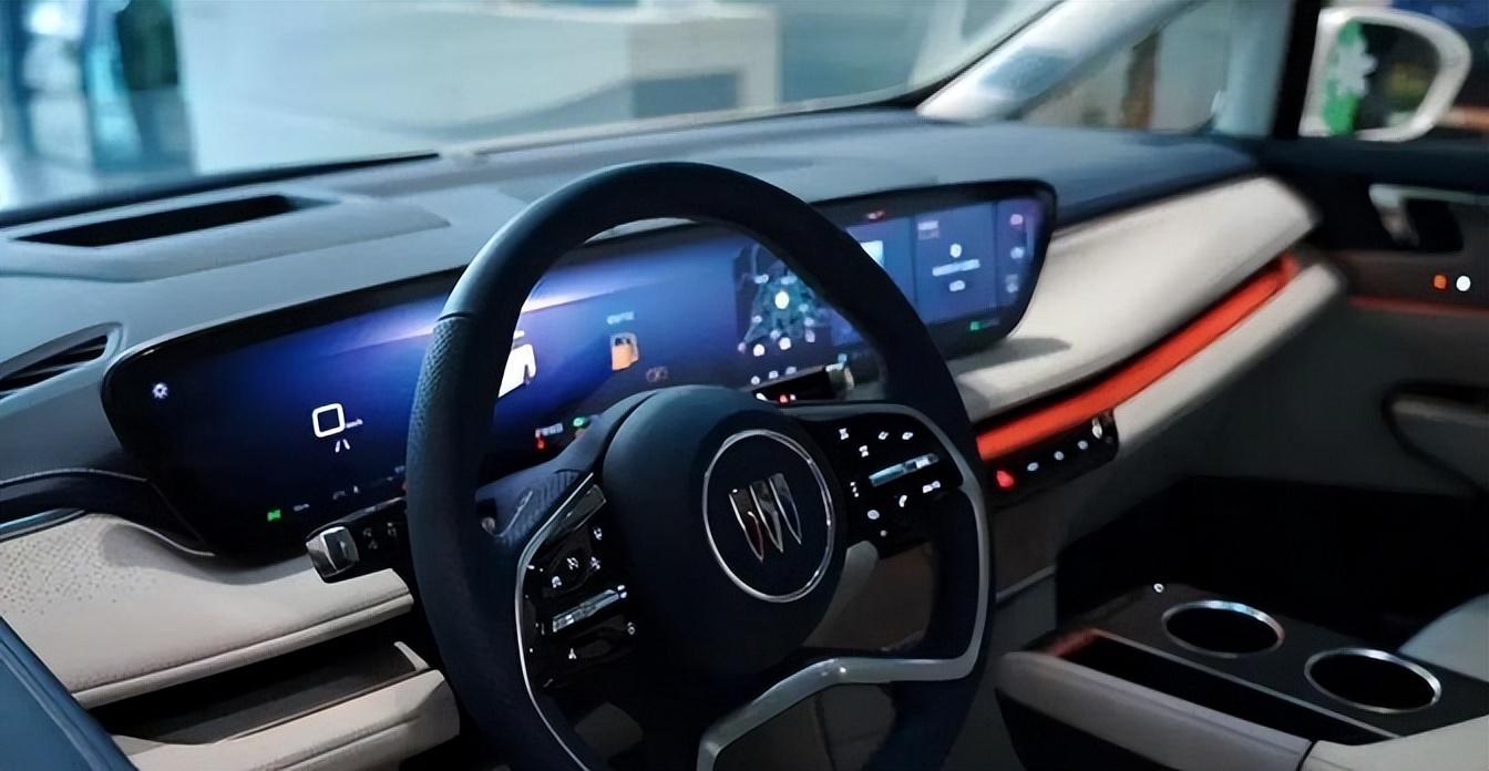 準(zhǔn)備入手MPV?騰勢(shì)D9戶(hù)型看完別克GL8陸尊PHEV