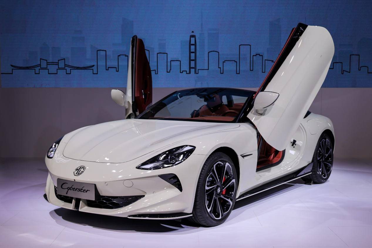 驚!全球零距離首次車展現場拆車,就在粵港澳車展MG展臺