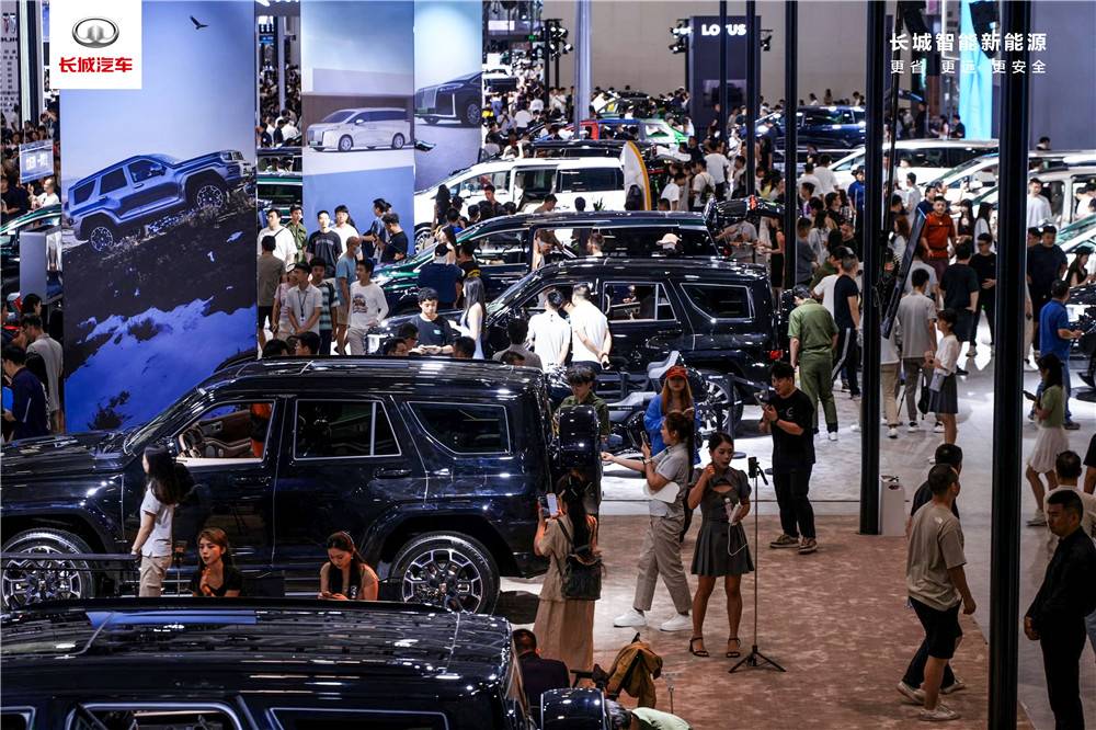 三大旗艦共赴熱愛 長(zhǎng)城汽車閃耀2024粵港澳大灣區(qū)車展