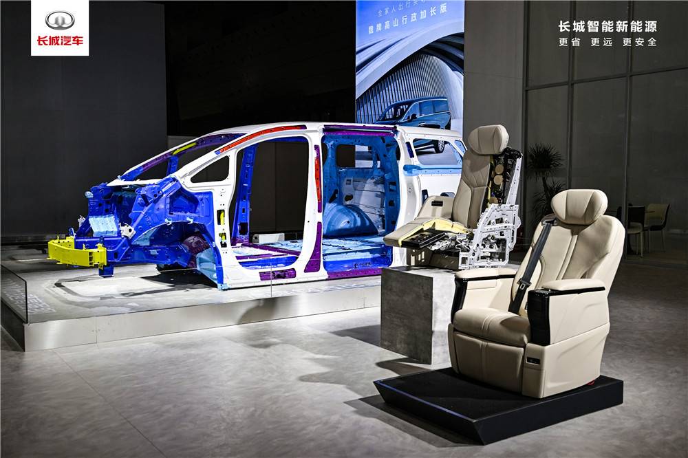 三大旗艦共赴熱愛 長(zhǎng)城汽車閃耀2024粵港澳大灣區(qū)車展