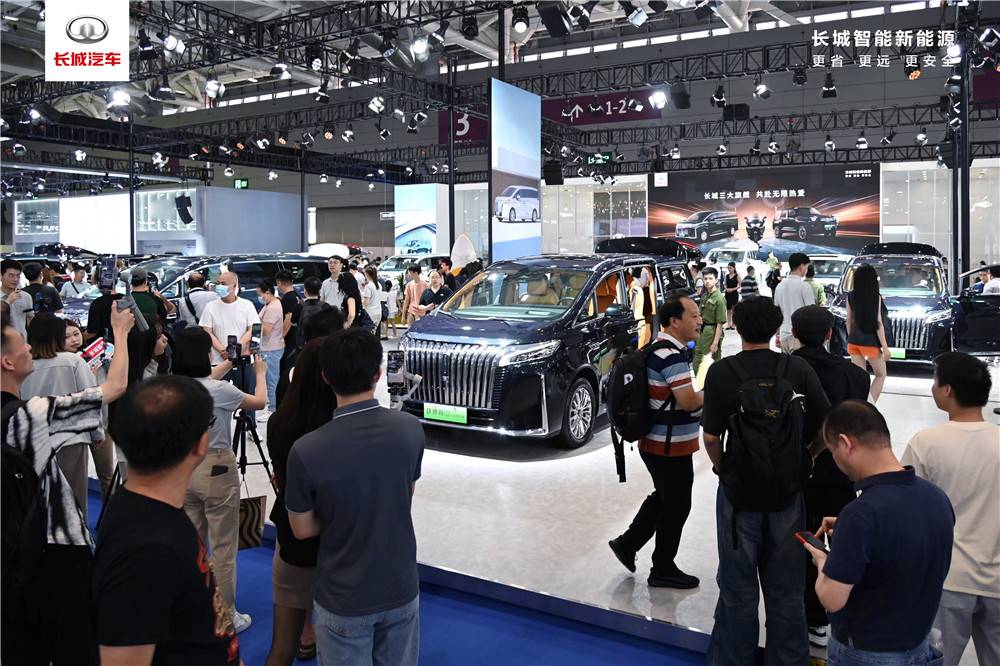 三大旗艦共赴熱愛 長(zhǎng)城汽車閃耀2024粵港澳大灣區(qū)車展