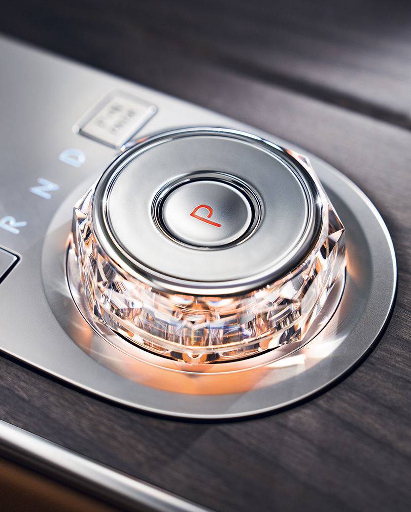 genesis-ww-g80-fl-interior-contents-shift-by-wire-large