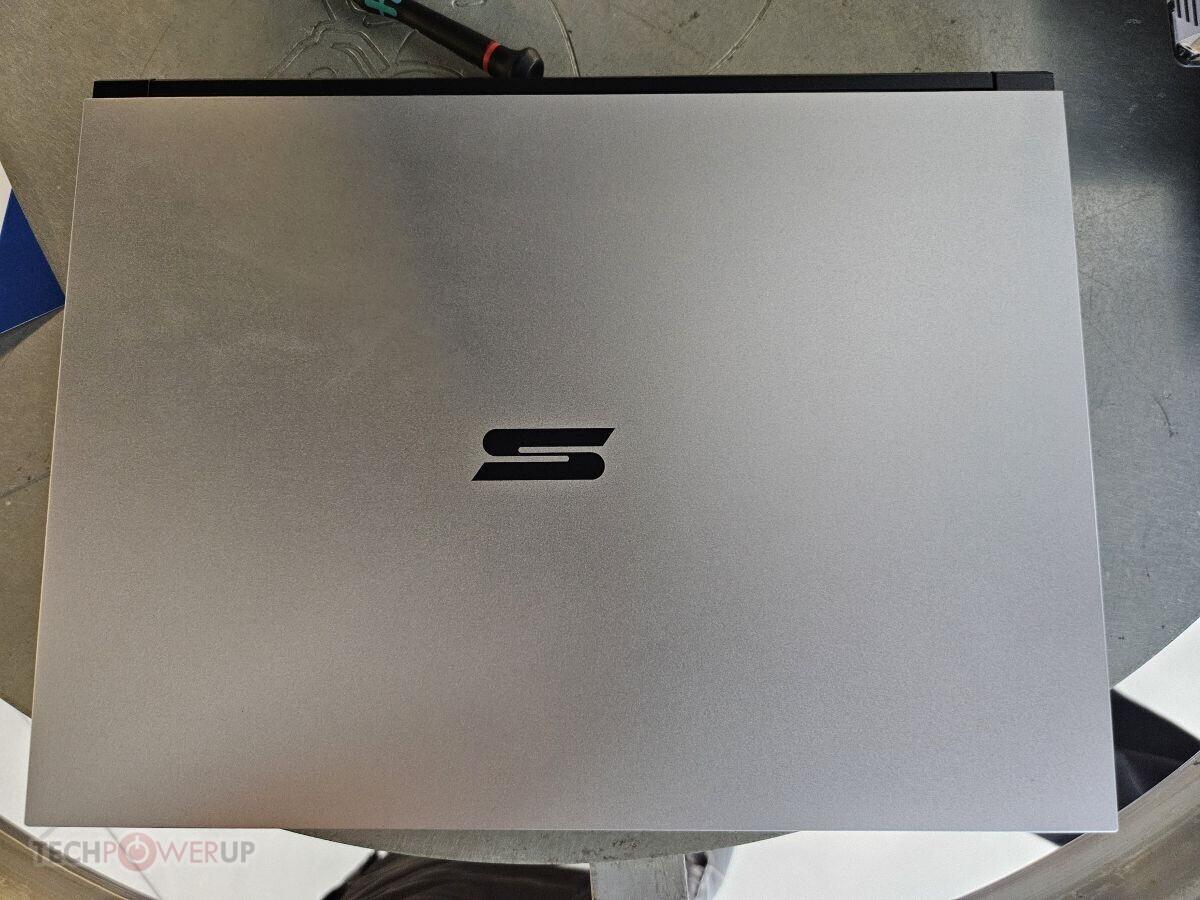 99.8Wh版“無界15X”,Schenker XMG展示新款EVO 15等筆記本