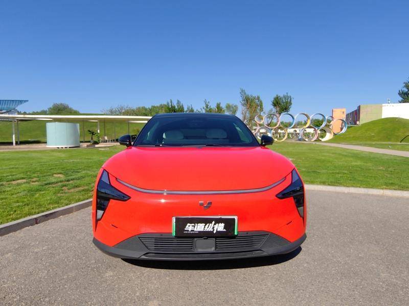 新能源下一站是卷腦子 極越01是否玩票還得親自試試