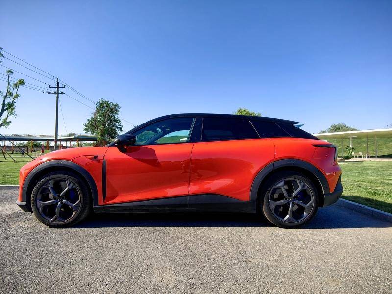 新能源下一站是卷腦子 極越01是否玩票還得親自試試