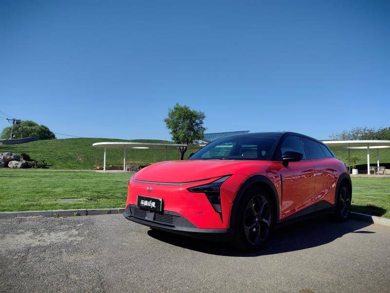 新能源下一站是卷腦子 極越01是否玩票還得親自試試