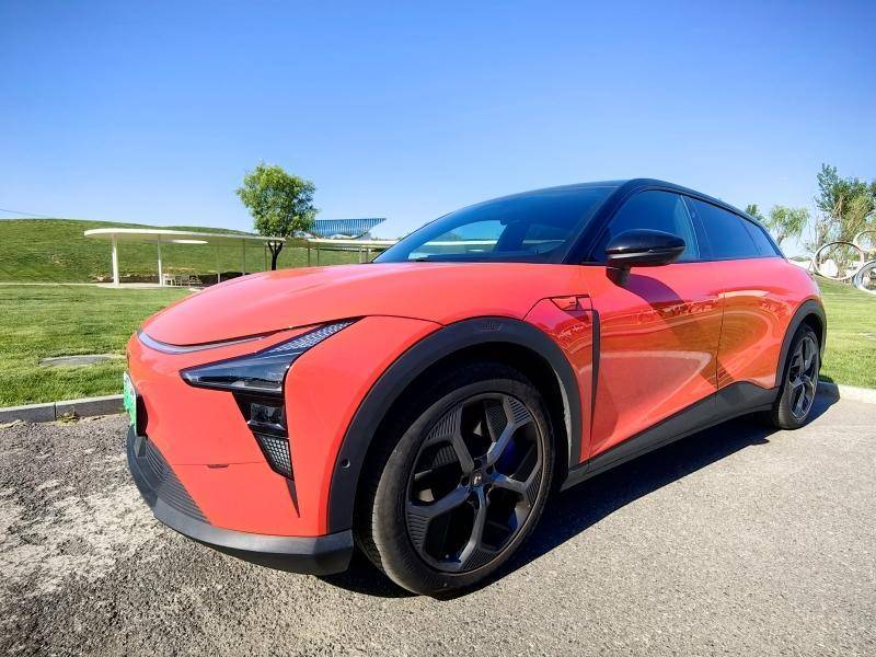 新能源下一站是卷腦子 極越01是否玩票還得親自試試