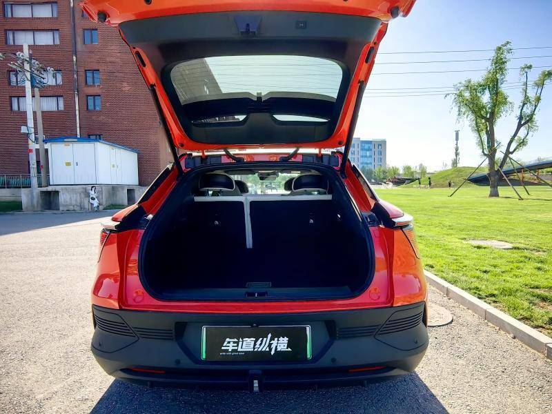 新能源下一站是卷腦子 極越01是否玩票還得親自試試