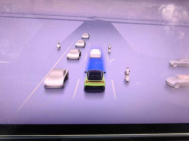 新能源下一站是卷腦子 極越01是否玩票還得親自試試