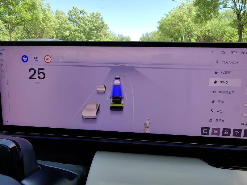 新能源下一站是卷腦子 極越01是否玩票還得親自試試