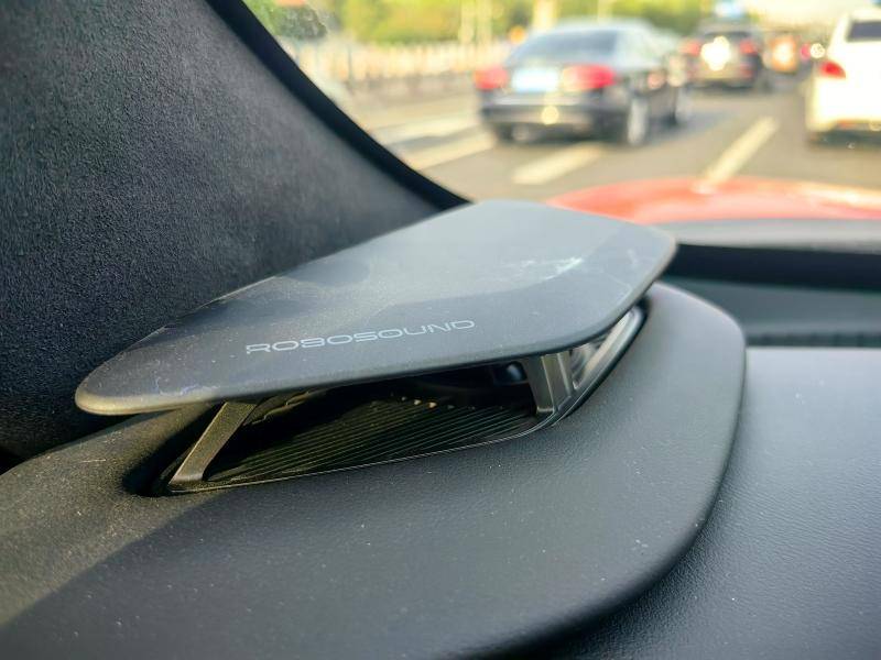 新能源下一站是卷腦子 極越01是否玩票還得親自試試