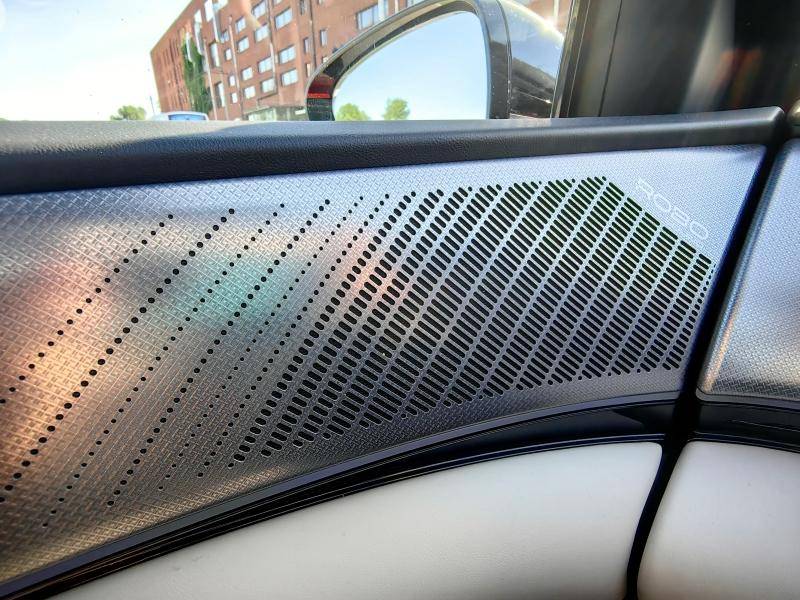 新能源下一站是卷腦子 極越01是否玩票還得親自試試