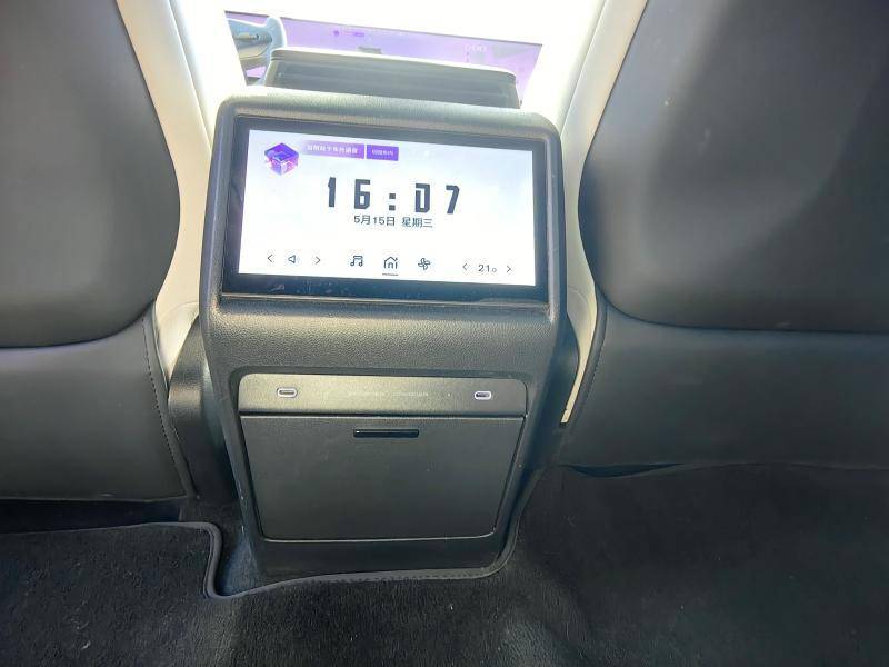 新能源下一站是卷腦子 極越01是否玩票還得親自試試