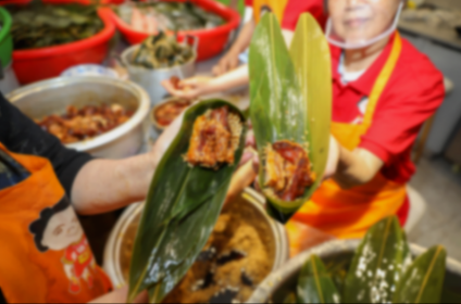 端午粽香情更濃!上海市徐匯區(qū)志愿者團(tuán)隊(duì)送來(lái)千只粽