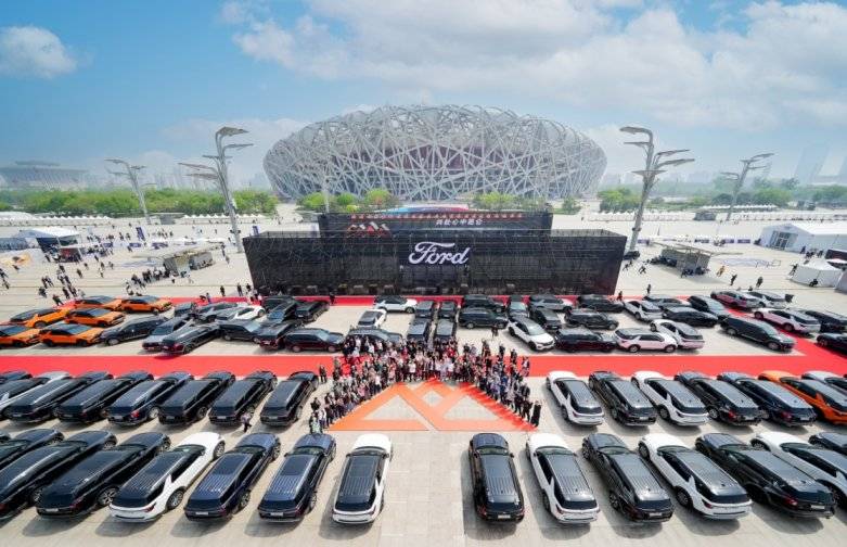 福探長齊聚冰城保護野生東北虎 龍江大探車友會成立3周年