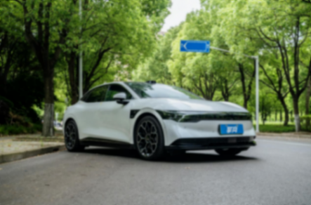 智己L6 Max VS 極氪007:高性能電動車巔峰對決