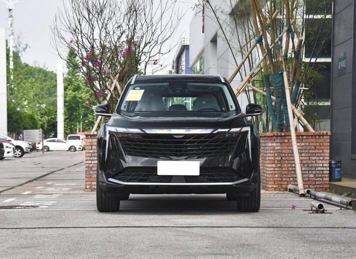 吉利撬開合資SUV大門的車型,博越L有很多類似新能源的設(shè)計(jì)