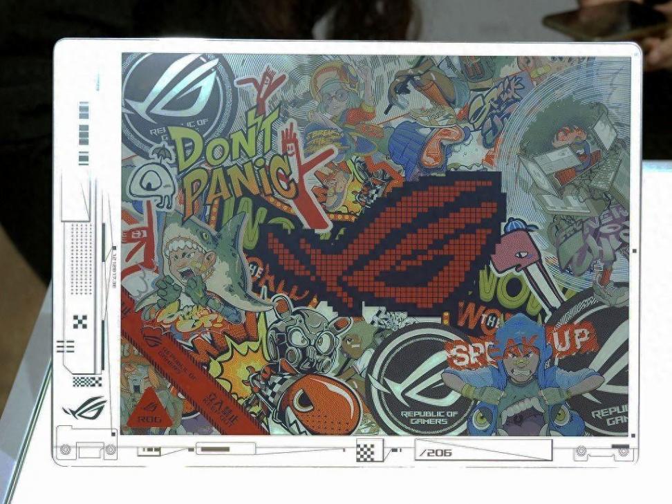 隨心更換、個(gè)性表達(dá),華碩展示Dali筆記本:A面配E Ink彩屏