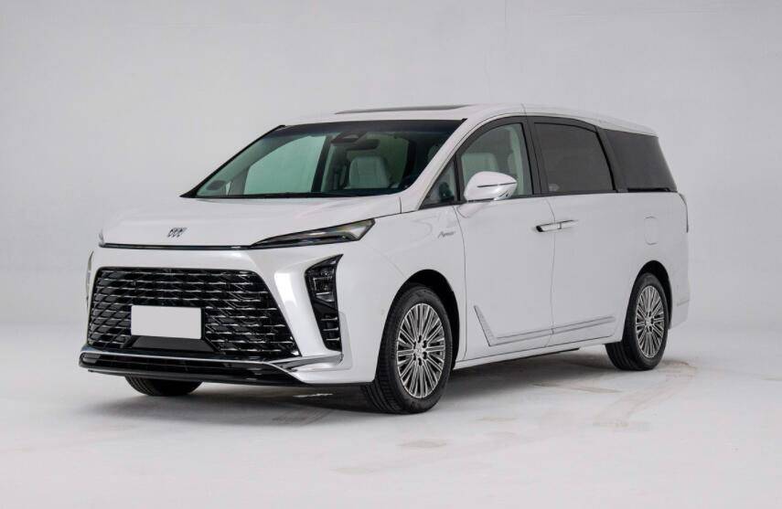 插混MPV“五星戰(zhàn)士”是它!新嵐圖夢想家對比別克GL8