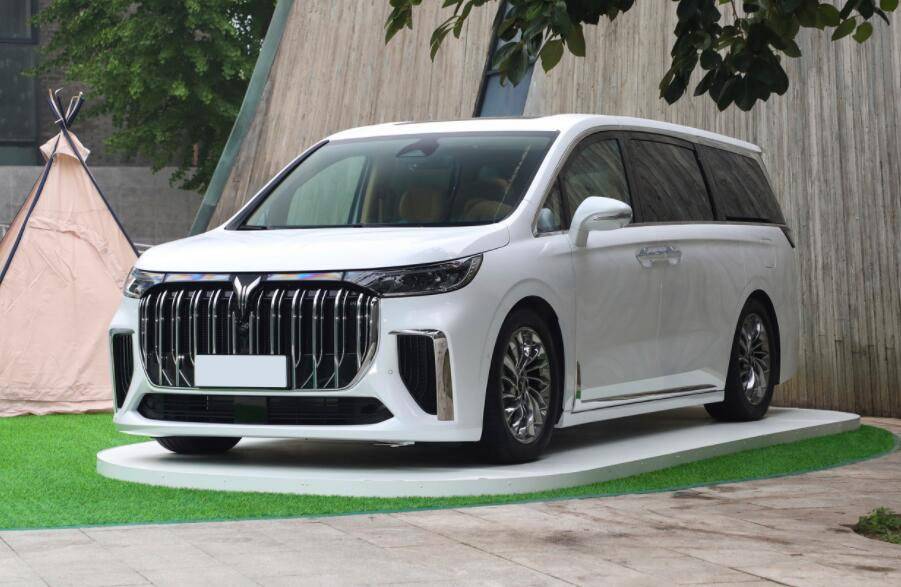 插混MPV“五星戰(zhàn)士”是它!新嵐圖夢想家對比別克GL8