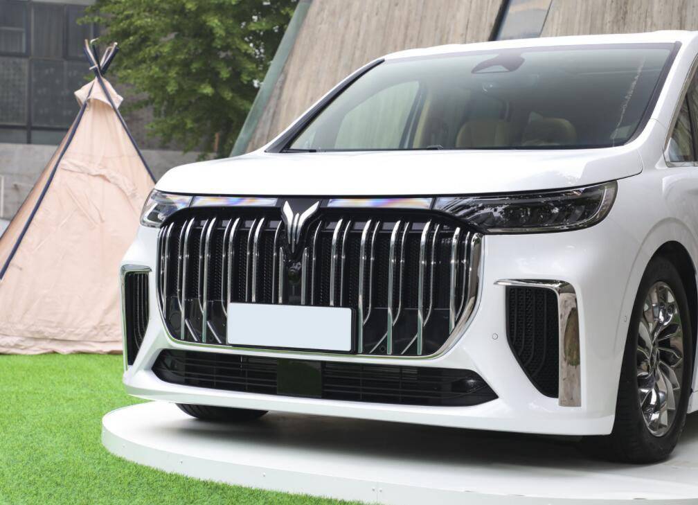 插混MPV“五星戰(zhàn)士”是它!新嵐圖夢想家對比別克GL8